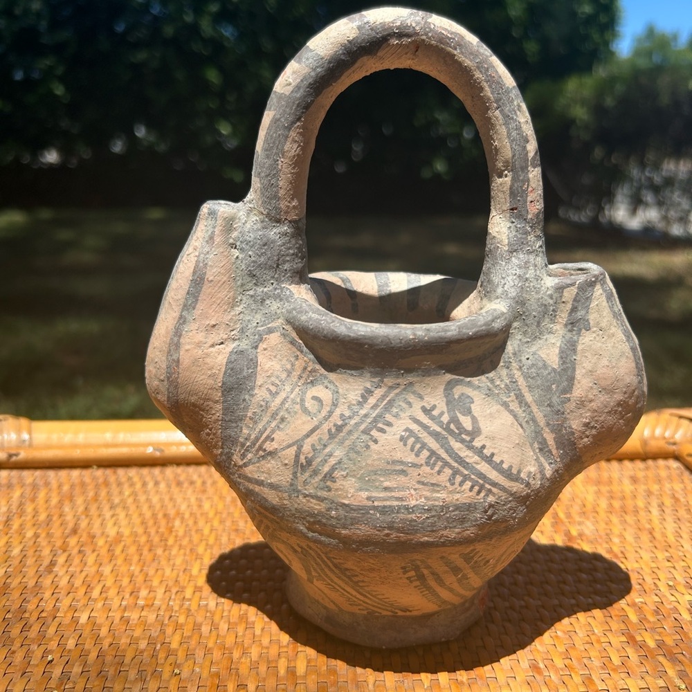 Handcrafted Clay Pot with Handle - Picture 4 of 7